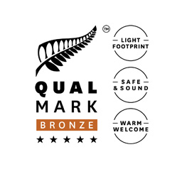 5 STAR LUXURY AT POUNAMU APARTMENTS